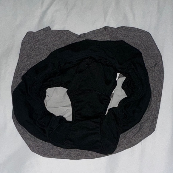 lululemon athletica Speed-Up 4in. Black & Gray - Picture 4 of 4